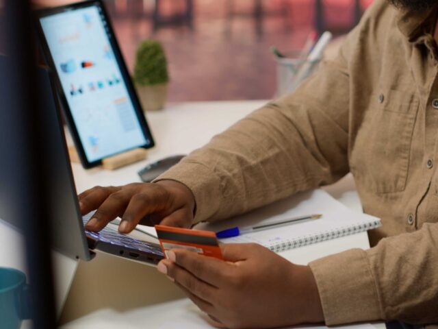 How Payroll Software in Tanzania Boosts Accuracy and Compliance